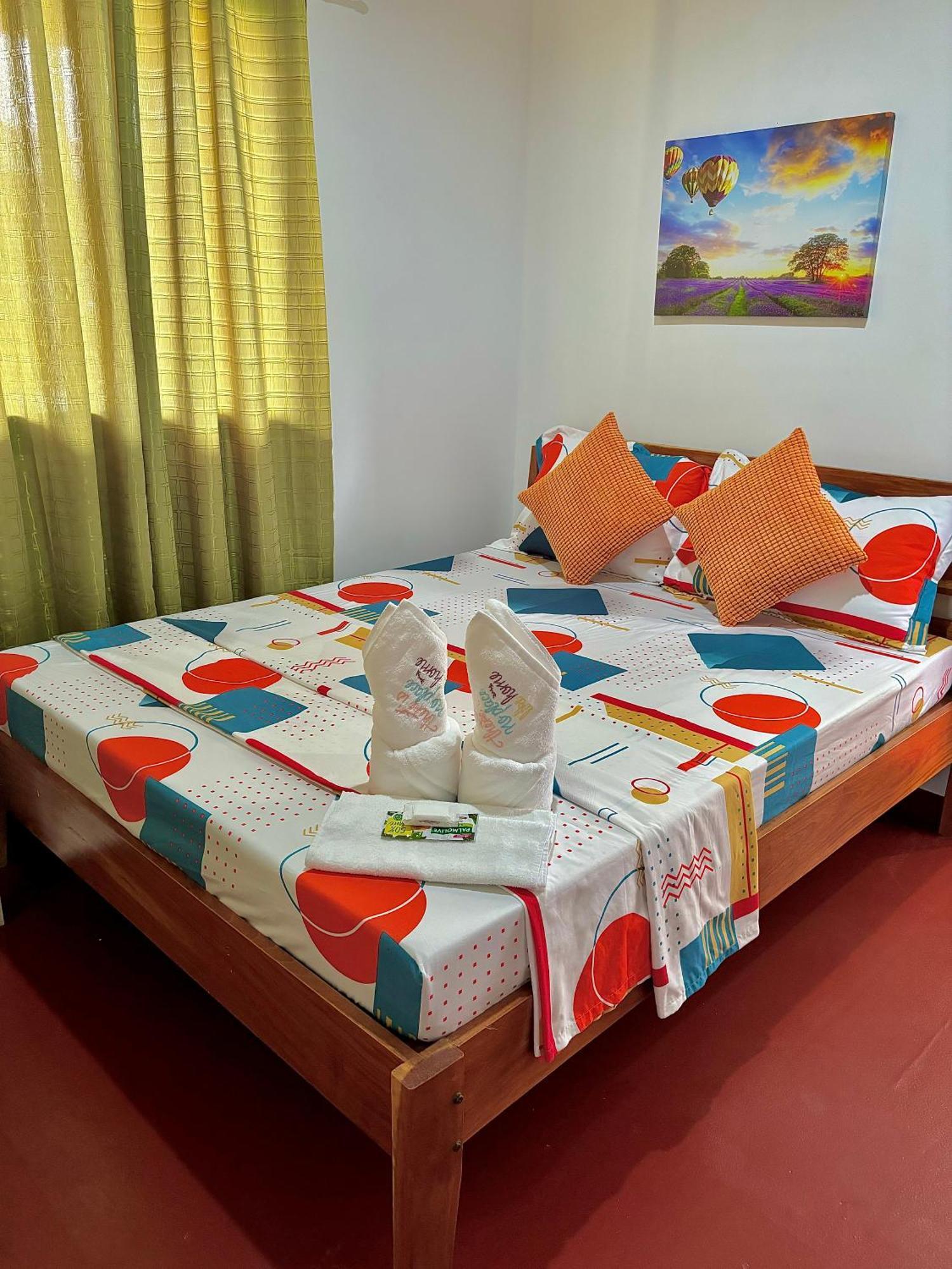 Luzville Transient House - Port Barton Itaytay Buitenkant foto